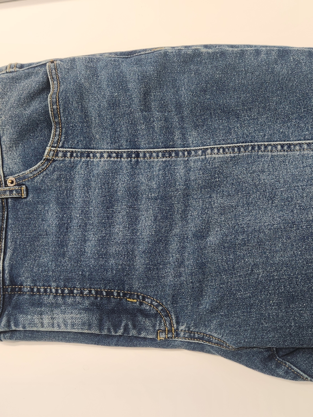 Jessica Simpson Women's and Women's Plus Daisy Fitted Flare Jeans - Picture 11 of 16